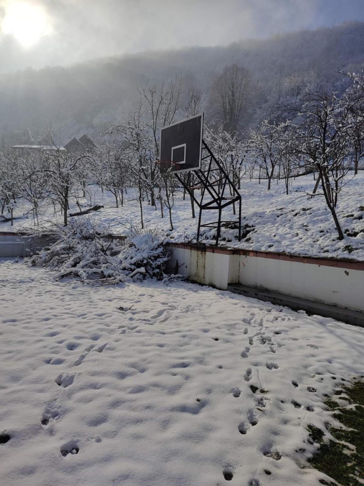 Resting House Oaza Villa Bihac Exterior photo